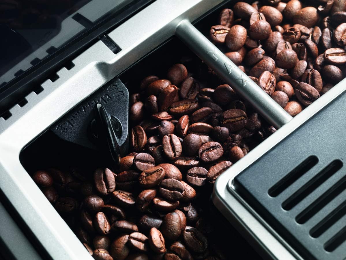 De'Longhi ECAM 23.466.B Kaffeevollautomat mit Milchsystem, Cappuccino und Espresso auf Knopfdruck, Digitaldisplay mit Klartext, 2-Tassen-Funktion, Großer 1,8 Liter Wassertank, Schwarz